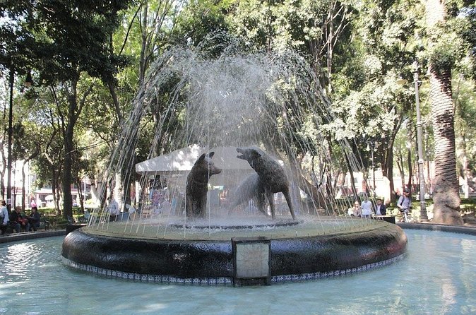 Mexico City Coyoacán, Frida Kahlo Exploration Game and Tour - Plaza Jardín Hidalgo and the Kiosko de Coyoacán