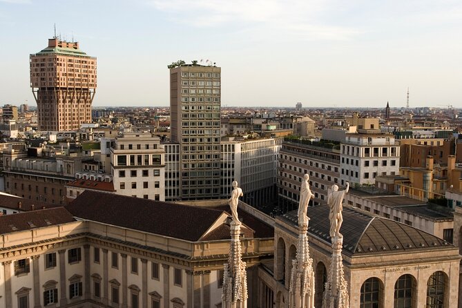 Milan Scavenger Hunt and Highlights Self-Guided Tour - Starting at Sforzesco Castle