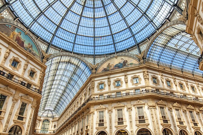Milan Treasure Hunt for Groups of Friends, Team Building & Company Incentives - Inside the Galleria Vittorio Emanuele II