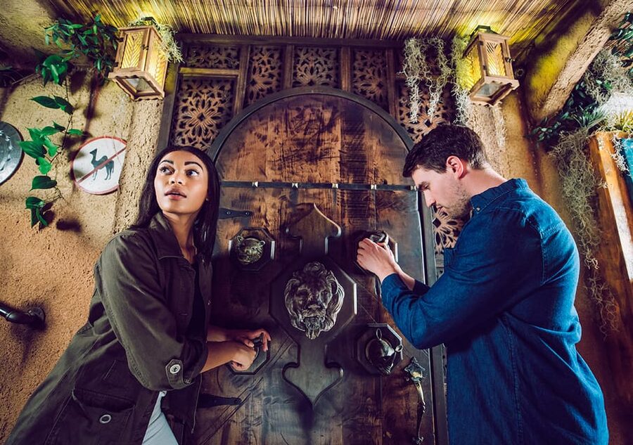 Minneapolis: Mall of America 1-Hour Escape Room Adventure - Your first few minutes inside the room