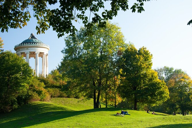 Munich Scavenger Hunt and Sights Self-Guided Tour - Max-Joseph-Platz and Hofgarten shift the scenery