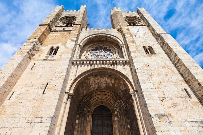 Mysteries of Alfama: Lisbon Exploration Game and Tour - Church of Santa Engrácia and the longer walk