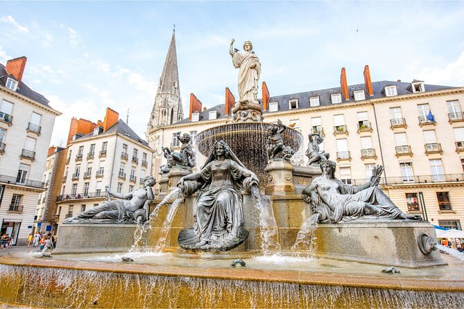 Nantes Scavenger Hunt and Highlights Self-Guided Tour - Following clues through more than 10 attractions