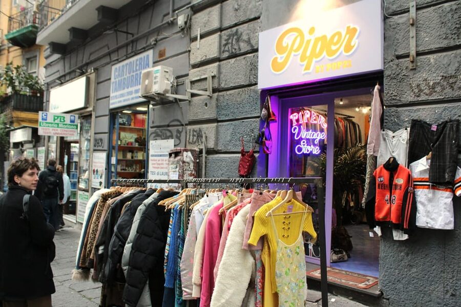 Naples: Family Mythology Treasure Hunt w/ Food Stop - Sansevero Chapel and the limits of a quick visit