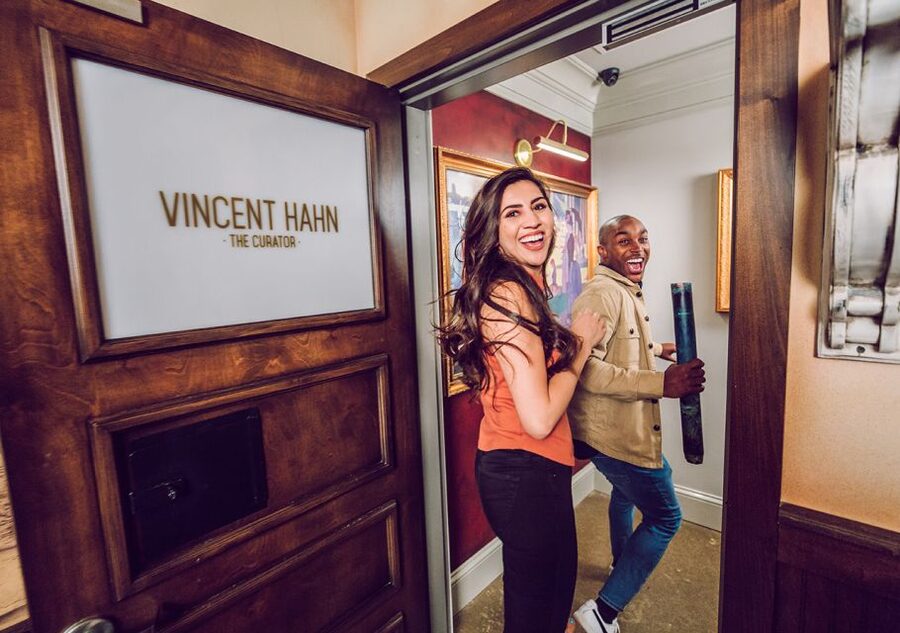 Nashville: 1-Hour Escape Room Adventure in Berry Hill - Age Rules and Comfort Inside the Room