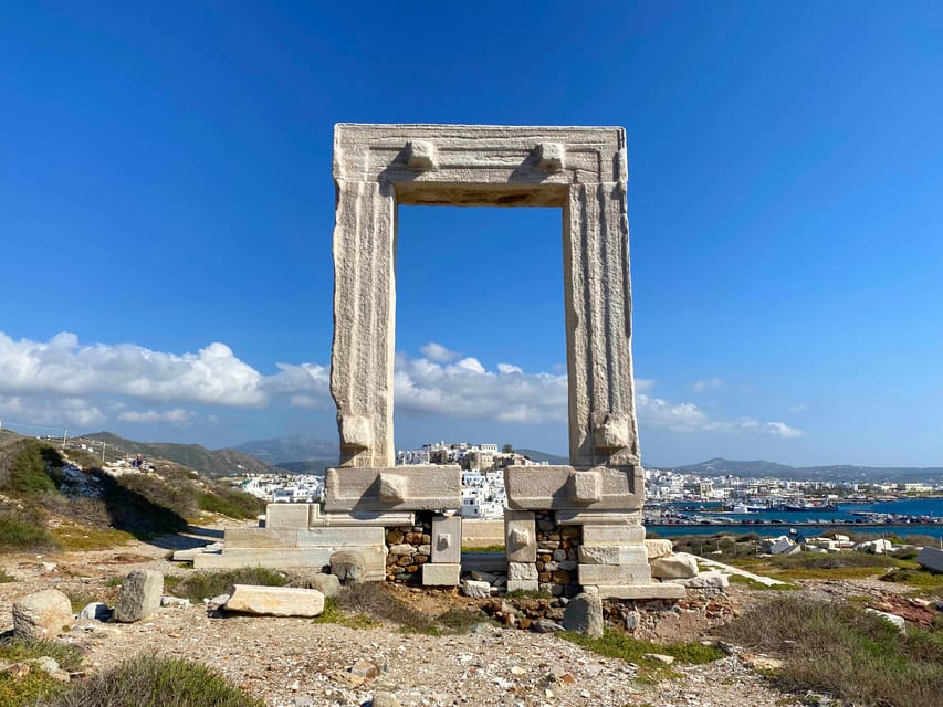 Naxos: Private Mythology Treasure Hunt & Tour w/ Food Stops - Cats, alleys, and the smaller details