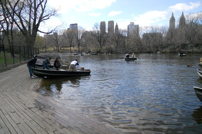 New York Lower Central Park Scavenger Hunt Adventure - Wollman Rink brings the route back toward the south
