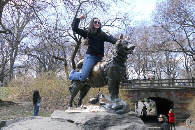 New York Lower Central Park Scavenger Hunt Adventure - The Mall offers a classic Central Park walk