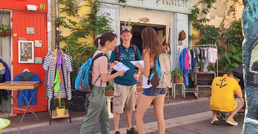 "Old Marseille" district tour and treasure hunt - The final stretch toward Fort Saint Jean