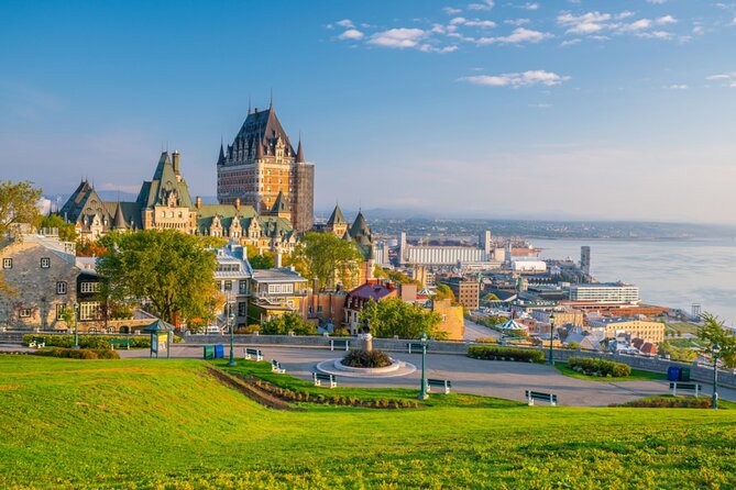 Old Town Quebec Secrets: Private Exploration Game and Tour - Saint-Louis Gate and the city walls