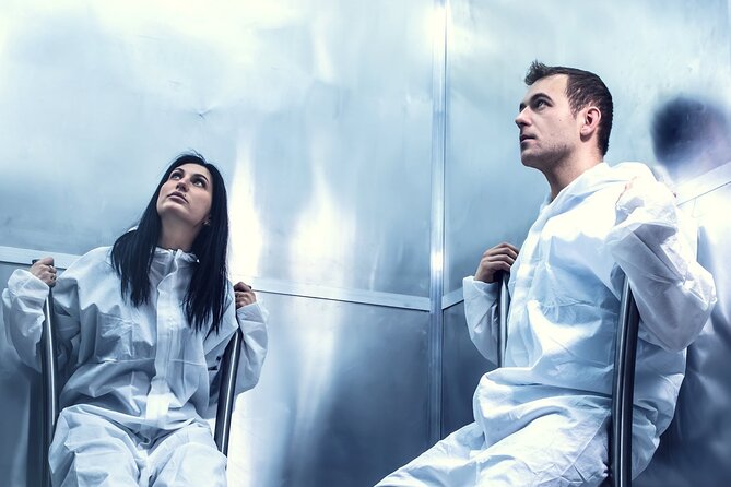 One-hour Private Star Struck Escape Room Gaming in London - A science-fiction mission with real pressure