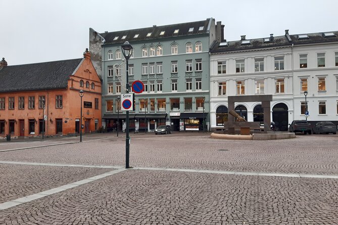 Oslo Viking Quest: Exploration Game and Tour - The Nils Sigurd Aas sculpture stop