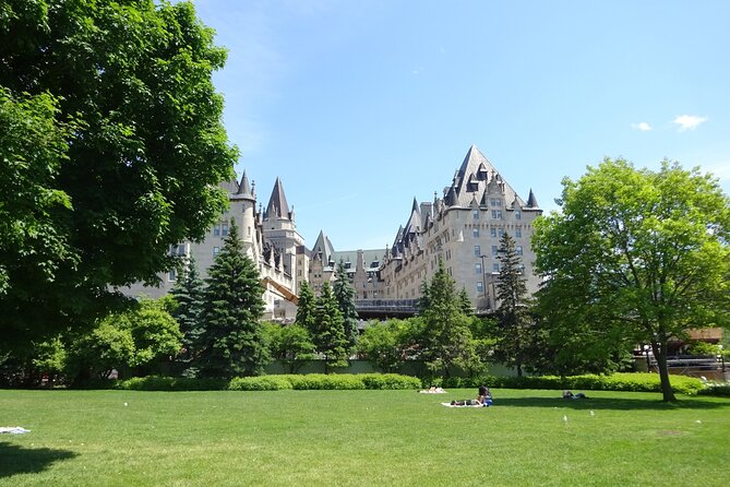 Ottawa Self Guided Walking Tour And Scavenger Hunt - Parliament, the Centennial Flame, and Sir Wilfrid Laurier