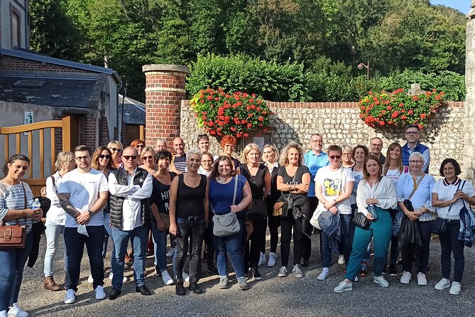 Outdoor Escape Game in Étretat - Les Plages d’Étretat: a change of pace by the water