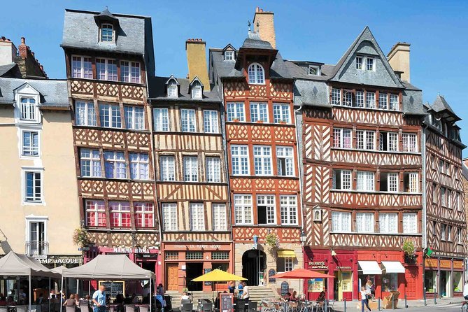 Outdoor escape game | The headquarters of Rennes - The phone is essential equipment