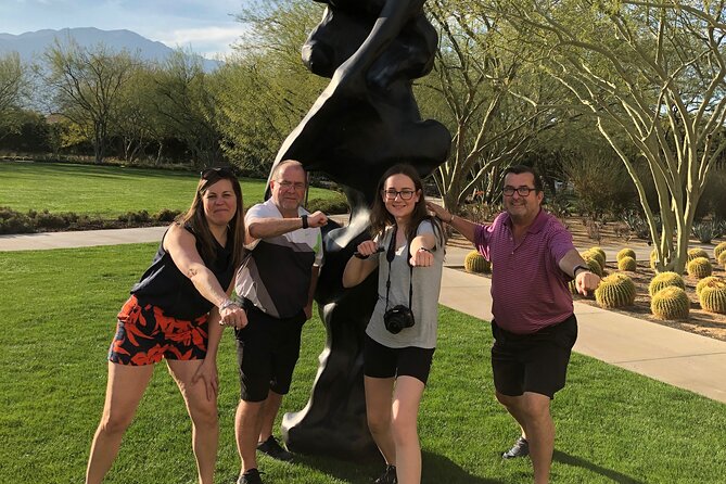 Palm Desert Prowl Scavenger Hunt - Key points at a glance
