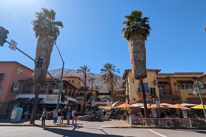 Palm Springs Scavenger Hunt Walking Activity and Game - The first stretch: getting your bearings