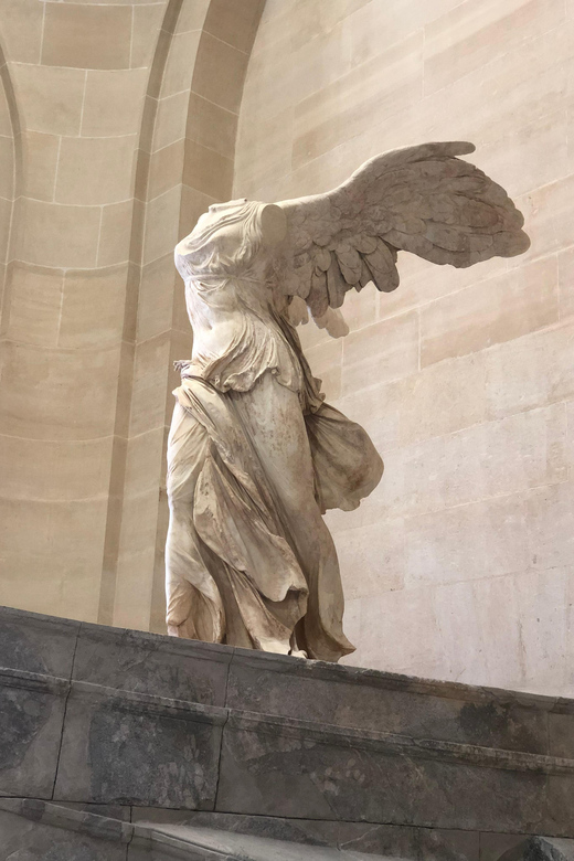 Paris Louvre : Private Treasure Hunt for Families or groups - Is $648 good value for five people?