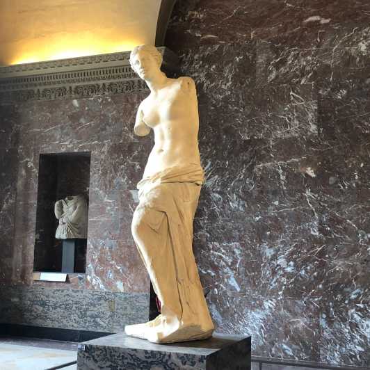 Paris Louvre : Private Treasure Hunt for Families or groups - Meeting beneath the Louis XIV statue