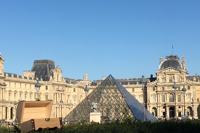 Paris Treasure Hunt – Explore the Seine from Louvre to Eiffel - Along the Seine toward the Musée d’Orsay