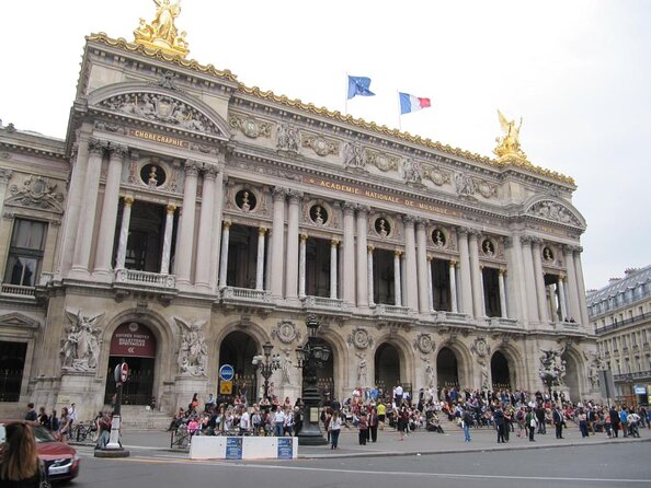 Paris Treasure Hunt to the Auction Rooms - Why Hotel Drouot Makes a Good Paris Visit
