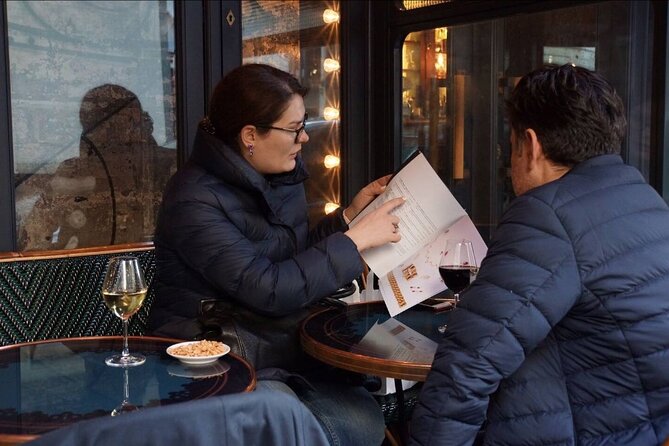 Paris Treasure Hunt to the Auction Rooms - Learning to Spot Fakes