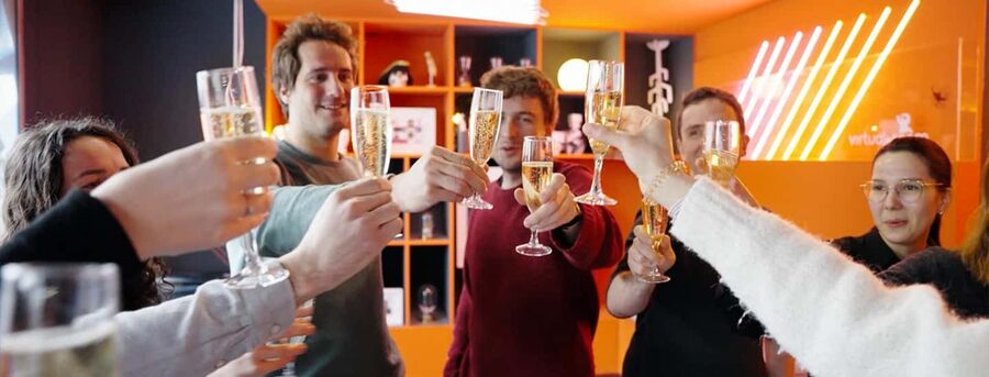 Paris: Virtual-Reality Escape Room Adventure - Drinks and the final group photo