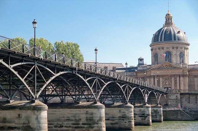 Paris WWII: Occupation & Liberation Exploration Game and Tour - Key points to know before you book