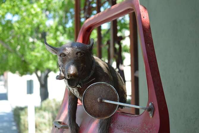Paso Robles Scavenger Hunt Walking Tour and Game - Paso Robles Inn and the city center