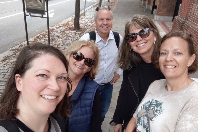 Philadelphia Founding Father Quest and Self-Guided Tour - Philosophical Hall and the American Philosophical Society
