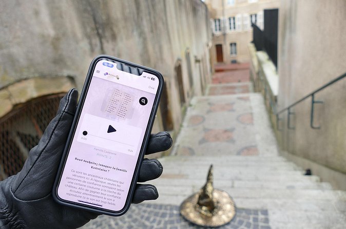 Poitiers: Magic-themed urban escape game - English play and language details
