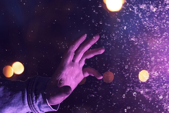 Poitiers: Magic-themed urban escape game - Meeting the noble families through your phone