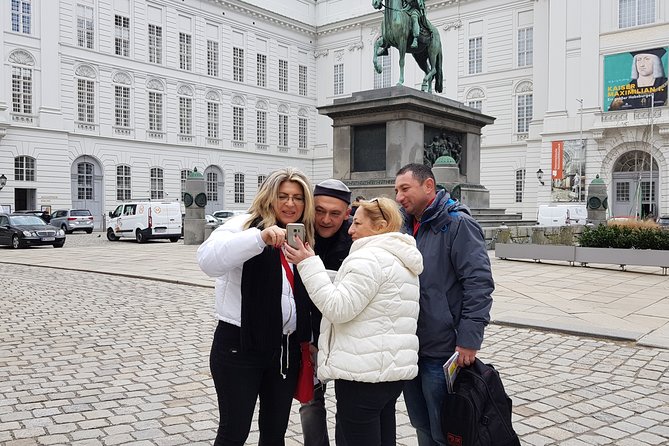 Private City Discovery walk - Historical Treasure hunt - Stephansplatz and Vienna’s Great Centerpiece