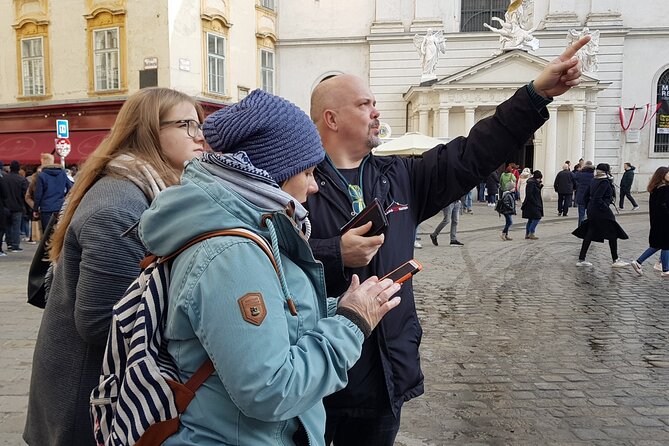 Private City Discovery walk - Historical Treasure hunt - Michaelerplatz and the First Clues