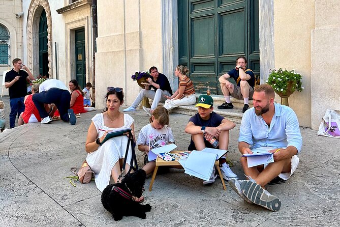 Private Family Scavenger Hunt & Art Lab Tour – Rome Landmarks - Largo Argentina and the resident cats