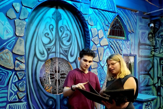 Private Group Puzzle-Solving Adventure Game: Atlantis - One hour inside the Atlantis room