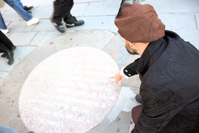 Private Kids Treasure Hunt in Palazzo Vecchio. Timed entry! - How Daniele and Consuelo make the palace work for children