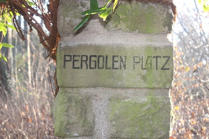 Private scavenger hunt around the Berge Castle in Gelsenkirchen - What the 90-minute route may feel like