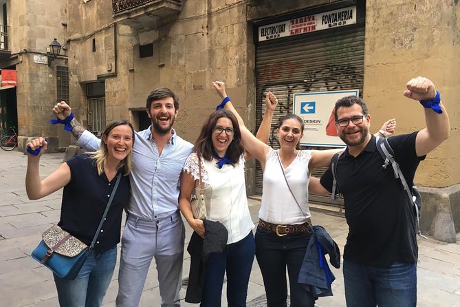 Private Treasure Hunt The Explorer | Guided, fun & 100% Offline | Xventura - Las Ramblas without a standard shopping walk