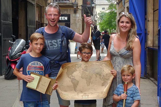 Private Treasure Hunt The Explorer | Guided, fun & 100% Offline | Xventura - Why the private format matters