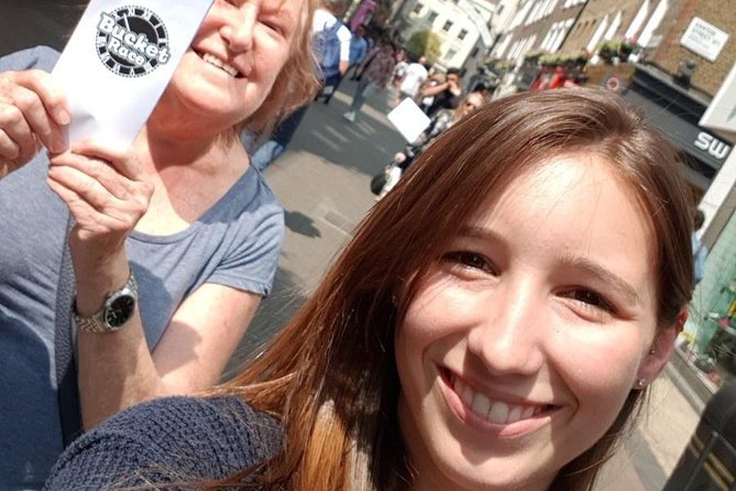 Public BucketRace - Scavenger Hunts with a Twist - London sightseeing with a competitive edge