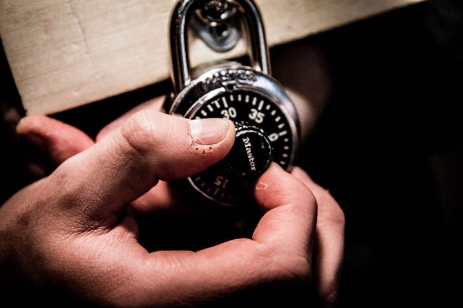 Reykjavik: The Bank Heist Escape Room Experience - What happens during the one-hour session