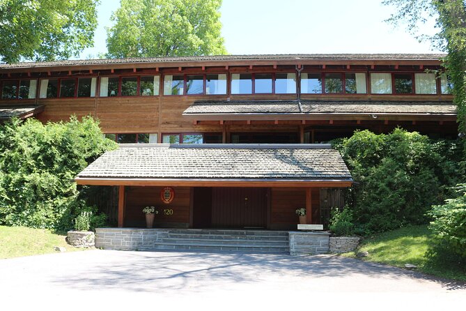 Rockcliffe Ottawa: Exploration Game and Tour - Rockcliffe House on Promenade Sir-George-Étienne-Cartier