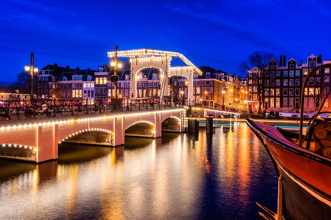 Romantic Amsterdam: Fairytale or Tragedy? Self-Guided PuzzleQuest - Finishing at the Skinny Bridge
