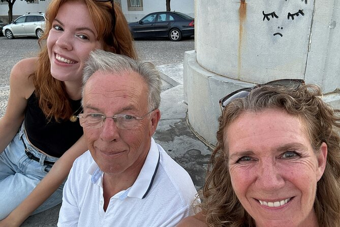 Romantic Faro: Whisper of Love Exploration Game and Tour - Starting at Praça da Liberdade