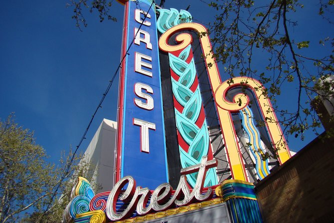 Sacramento Scavenger Hunt Adventure - A Sacramento sightseeing game with your phone as the guide
