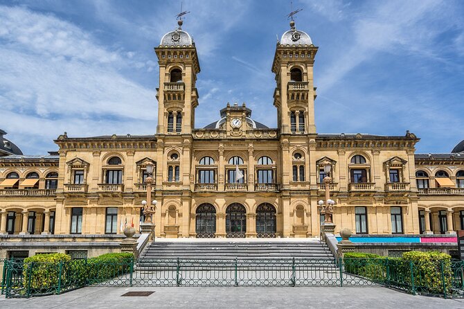 San Sebastian Scavenger Hunt & Highlights Self Guided Audio Tour - What the $7.09 price really buys you