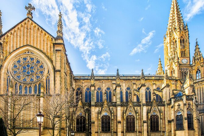 San Sebastian Scavenger Hunt & Highlights Self Guided Audio Tour - Who will enjoy this San Sebastián hunt?
