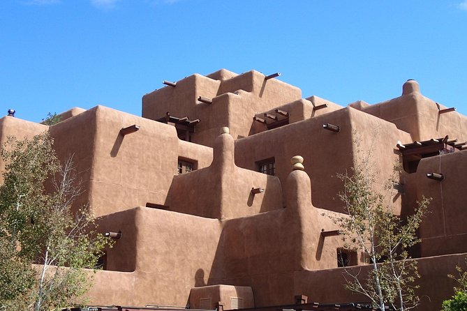 Santa Fe Scavenger Hunt Adventure - Stop one: the Santa Fe Visitor Info Center