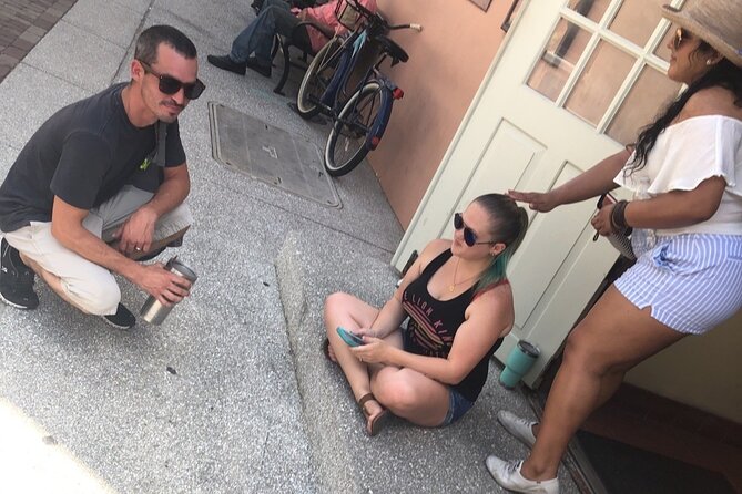 Savannah City Scavenger Hunt Excursion by Wacky Walks - What the remote host adds